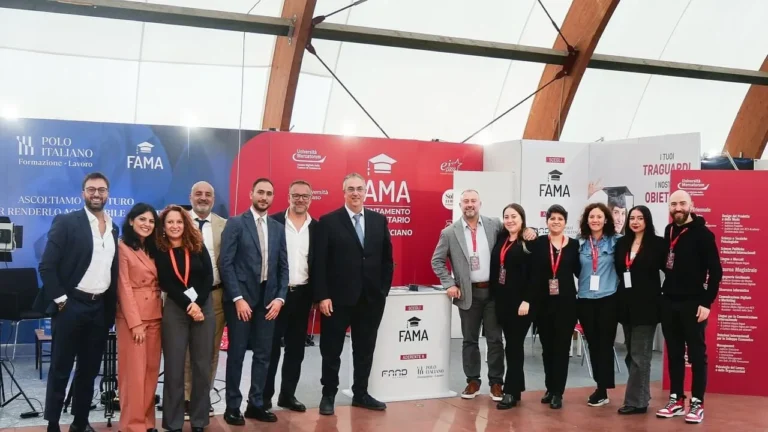 Il team del Polo FAMA e del Polo Italiano Formazione Lavoro allo stand di Progress 2025 a Lanciano